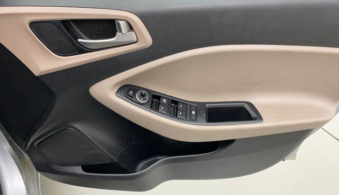2020 Hyundai Elite i20 SPORTZ PLUS 1.2, CNG, Manual, 74,892 km, Driver Side Door Panels Control