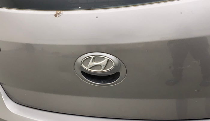 2012 Hyundai i20 MAGNA (O) 1.2, Petrol, Manual, 68,907 km, Dicky (Boot door) - Paint has minor damage