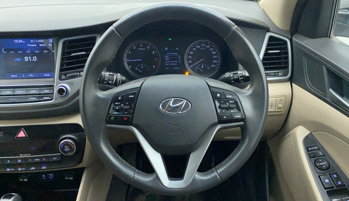2016 Hyundai Tucson 2WD AT GL PETROL , Petrol, Automatic, 34,725 km, Steering Wheel Close Up