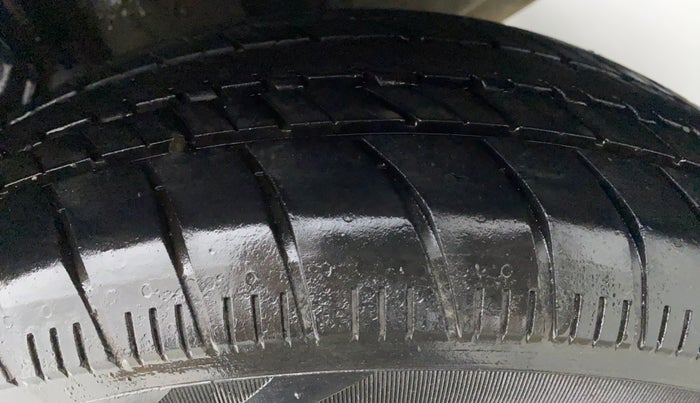 2014 Honda Brio 1.2 S MT I VTEC, Petrol, Manual, 45,127 km, Left Rear Tyre Tread
