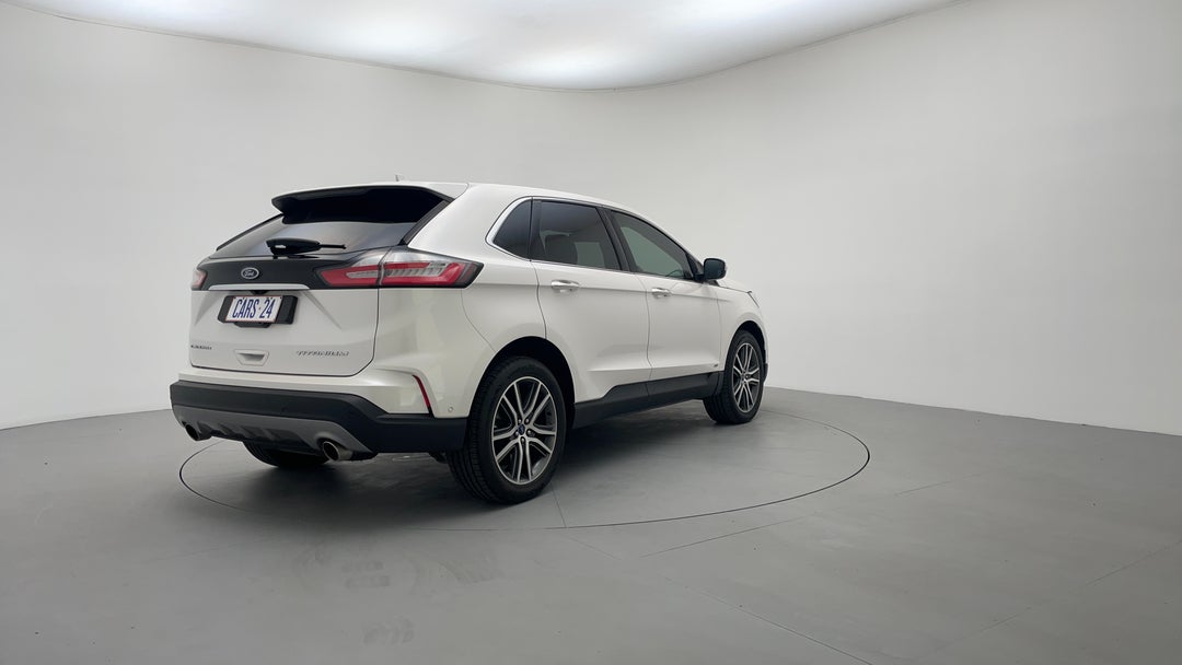 Right Back Diagonal (45- Degree) View