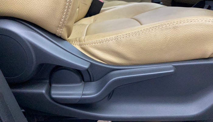 2019 Honda Amaze 1.2L I-VTEC VX, Petrol, Manual, 24,517 km, Driver Side Adjustment Panel