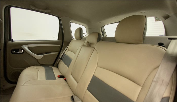 2014 Nissan Terrano XL (D), Diesel, Manual, 66,363 km, Right Side Rear Door Cabin