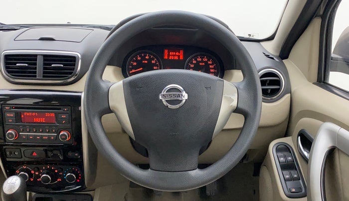 2014 Nissan Terrano XL (D), Diesel, Manual, 66,363 km, Steering Wheel Close Up