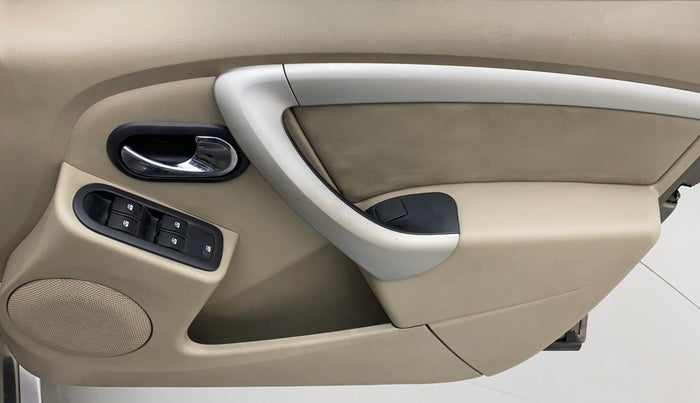 2014 Nissan Terrano XL (D), Diesel, Manual, 66,363 km, Driver Side Door Panels Control