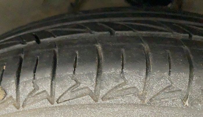 2014 Hyundai i10 MAGNA 1.1, Petrol, Manual, 85,238 km, Right Front Tyre Tread