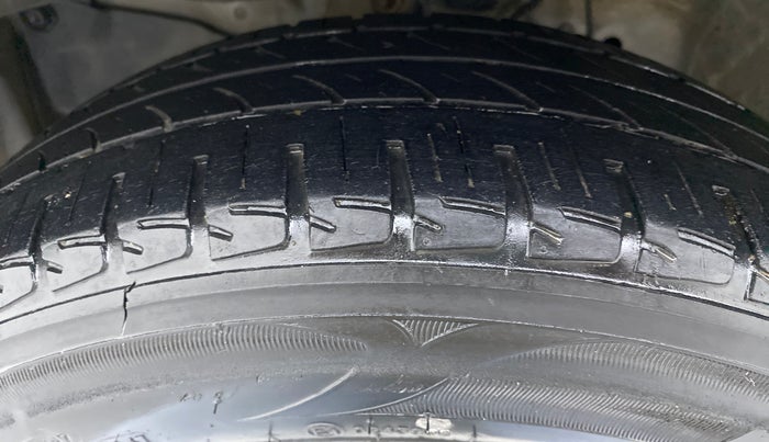 2018 Honda Jazz 1.2 V MT, Petrol, Manual, 56,854 km, Left Front Tyre Tread