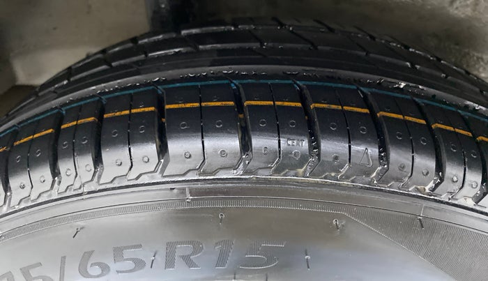 2018 Honda Jazz 1.2 V MT, Petrol, Manual, 56,854 km, Right Rear Tyre Tread