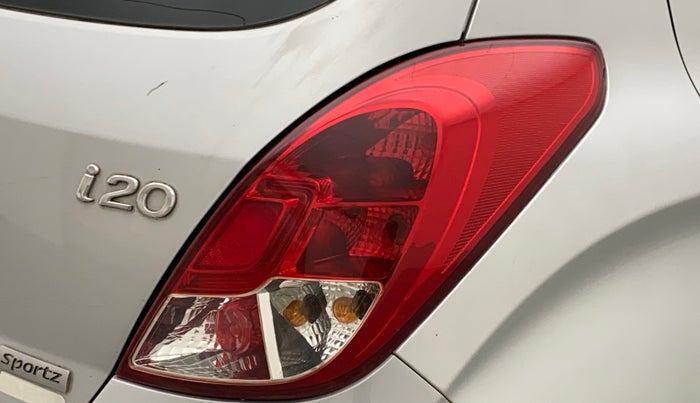 2014 Hyundai i20 SPORTZ 1.2, Petrol, Manual, 65,562 km, Right tail light - Minor damage