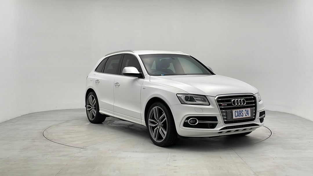 Right Front Diagonal (45- Degree) View