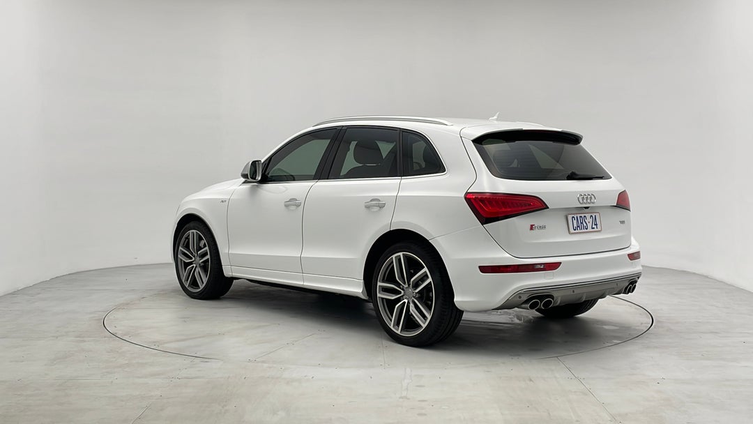 Left Back Diagonal (45- Degree) View