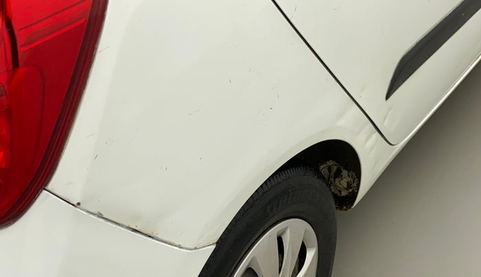 2011 Hyundai i10 MAGNA 1.2, Petrol, Manual, 82,923 km, Right quarter panel - Slightly dented