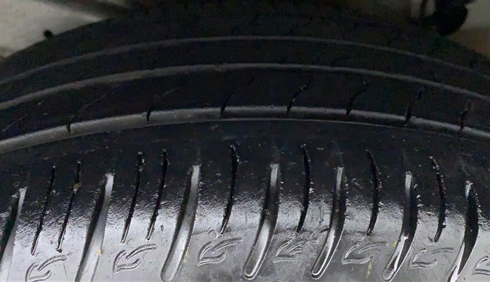 2019 Hyundai VENUE 1.0L Turbo GDI SX MT, Petrol, Manual, 22,743 km, Left Front Tyre Tread
