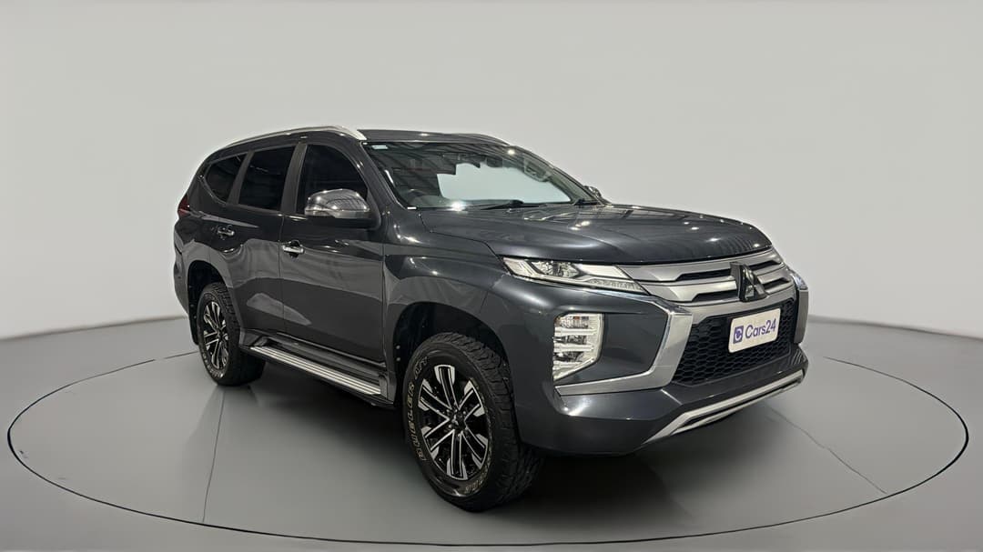 2021 Mitsubishi Pajero Sport Gls (4x4) 7 Seat, Automatic, 108327 km, Right Front Diagonal (45- Degree) View
