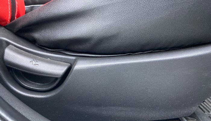 2018 Hyundai Grand i10 SPORTZ O 1.2, Petrol, Manual, 10,078 km, Driver Side Adjustment Panel