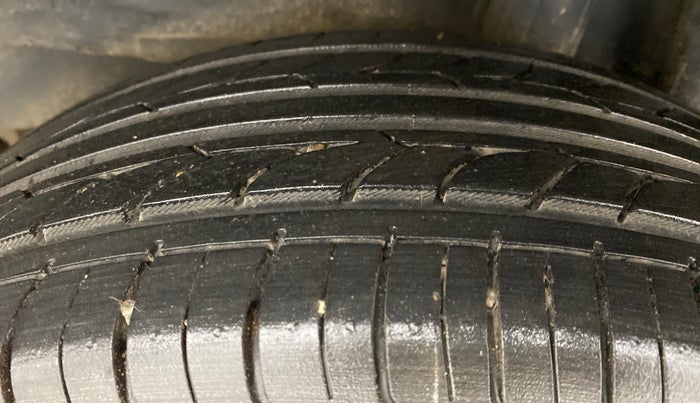 2018 Toyota YARIS G MT, Petrol, Manual, 27,927 km, Left Rear Tyre Tread