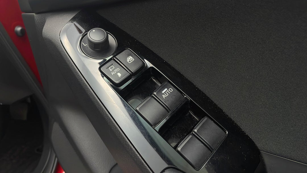 2018 Mazda Mazda3 Sp25, Automatic, 22458 km, Drivers Side Door Panel Controls