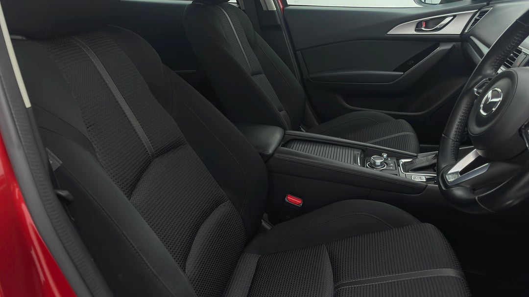 2018 Mazda Mazda3 Sp25, Automatic, 22458 km, Right Side Front Door Cabin View