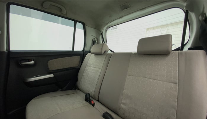 2015 Maruti Wagon R 1.0 VXI, Petrol, Manual, 57,803 km, Right Side Rear Door Cabin