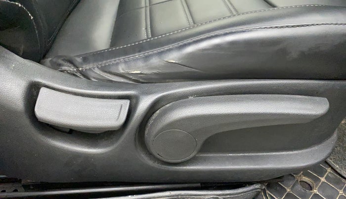 2019 Hyundai Verna 1.6 VTVT SX, Petrol, Manual, 84,648 km, Driver Side Adjustment Panel