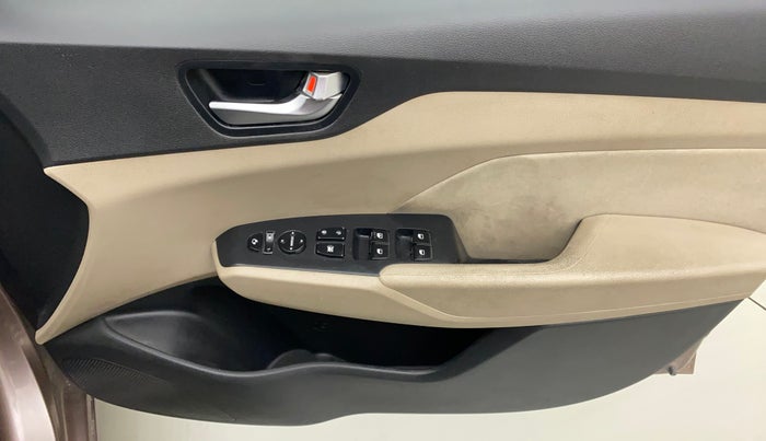 2019 Hyundai Verna 1.6 VTVT SX, Petrol, Manual, 84,648 km, Driver Side Door Panels Control