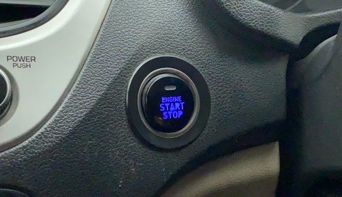 2019 Hyundai Verna 1.6 VTVT SX, Petrol, Manual, 84,648 km, Keyless Start/ Stop Button