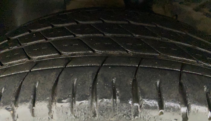 2019 Hyundai Verna 1.6 VTVT SX, Petrol, Manual, 84,648 km, Left Front Tyre Tread