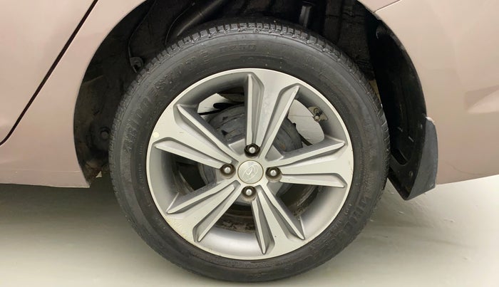 2019 Hyundai Verna 1.6 VTVT SX, Petrol, Manual, 84,143 km, Left Rear Wheel
