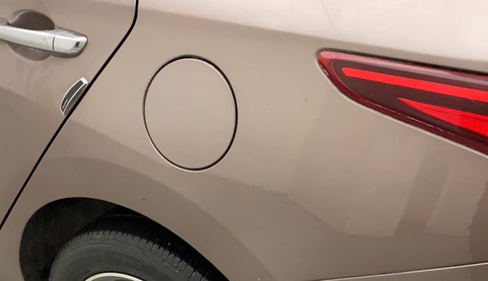 2019 Hyundai Verna 1.6 VTVT SX, Petrol, Manual, 84,648 km, Left quarter panel - Slightly dented