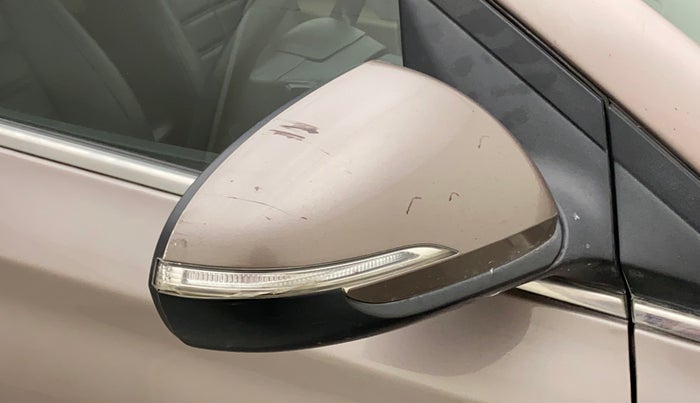 2019 Hyundai Verna 1.6 VTVT SX, Petrol, Manual, 84,648 km, Right rear-view mirror - Minor scratches