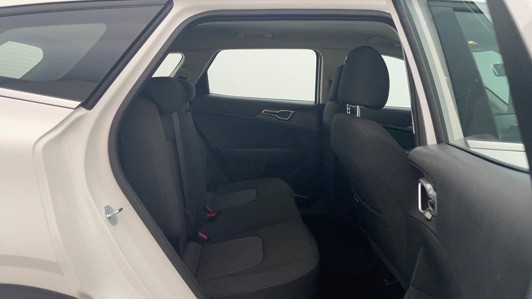 2024 Kia Sportage S (fwd), Automatic, 14477 km, Right Side Rear Door Cabin View