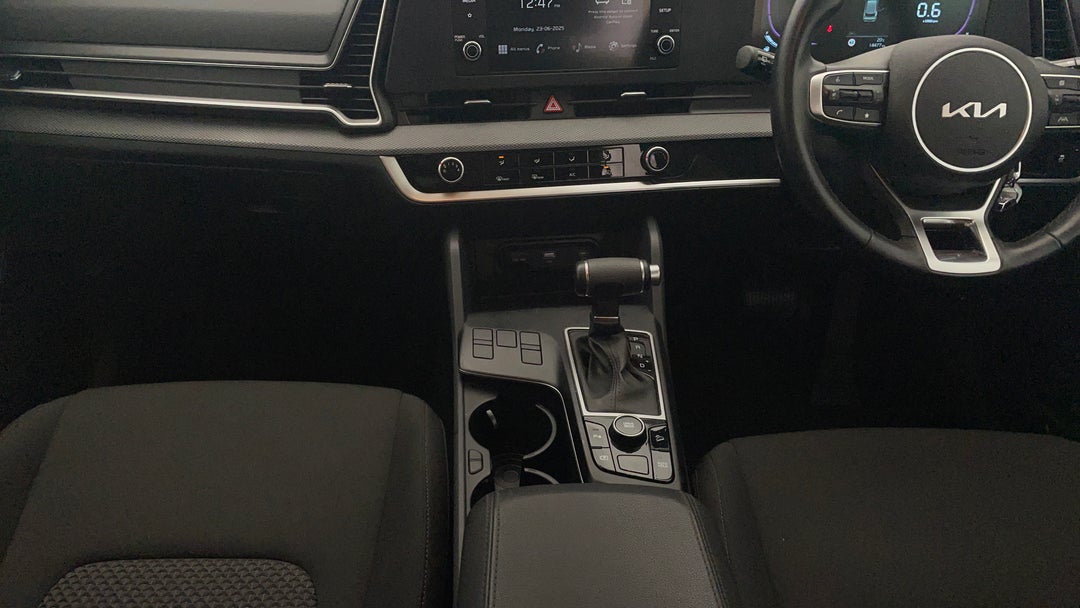 2024 Kia Sportage S (fwd), Automatic, 14477 km, Center Console