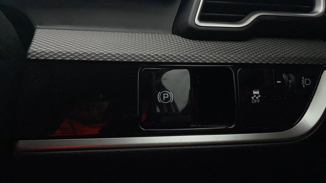 2024 Kia Sportage S (fwd), Automatic, 14477 km, Handbrake