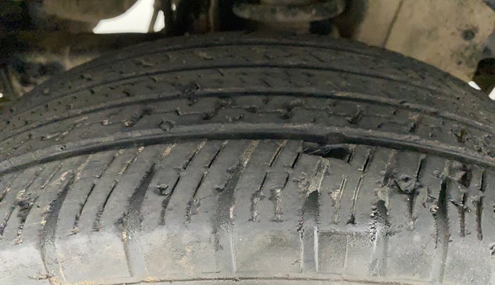 2018 Mahindra Scorpio S3 2WD, Diesel, Manual, 57,807 km, Left Front Tyre Tread
