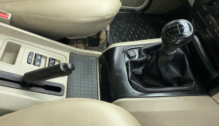 2018 Mahindra Scorpio S3 2WD, Diesel, Manual, 57,807 km, Gear Lever