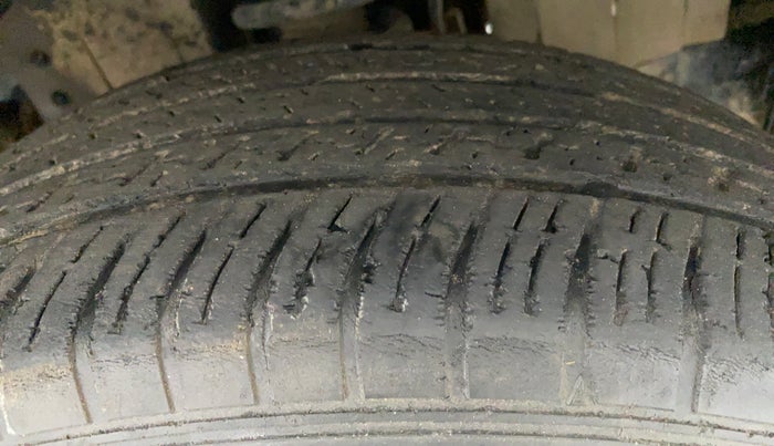 2018 Mahindra Scorpio S3 2WD, Diesel, Manual, 57,807 km, Right Front Tyre Tread