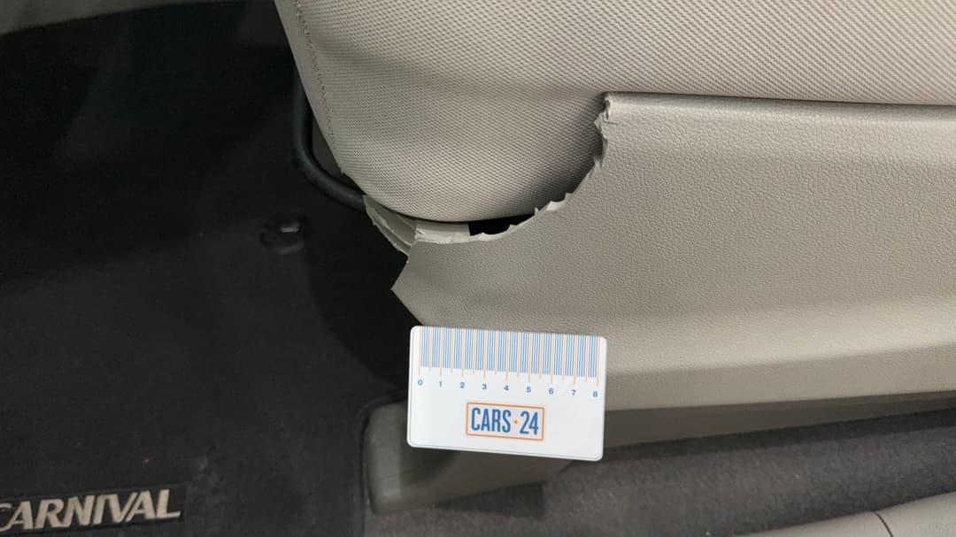 2019 Kia Carnival S, Automatic, 45561 km, Miscellaneous Interior Broken