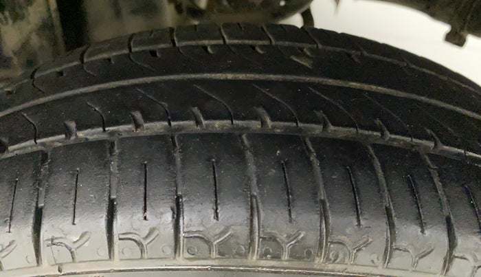 2011 Maruti Zen Estilo LXI CNG, CNG, Manual, 94,565 km, Left Rear Tyre Tread