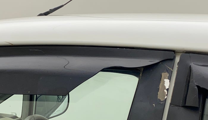 2011 Maruti Zen Estilo LXI CNG, CNG, Manual, 94,565 km, Front passenger door - Door visor damaged