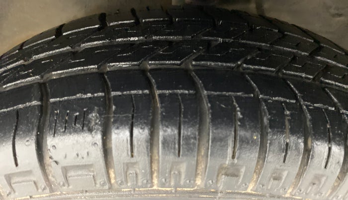 2017 Maruti Alto 800 LXI, Petrol, Manual, 15,729 km, Left Front Tyre Tread