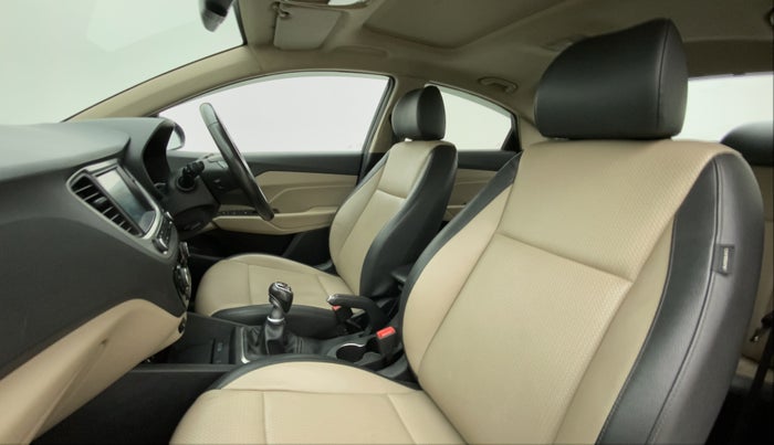 2018 Hyundai Verna 1.6 SX (O) CRDI MT, Diesel, Manual, 83,383 km, Right Side Front Door Cabin