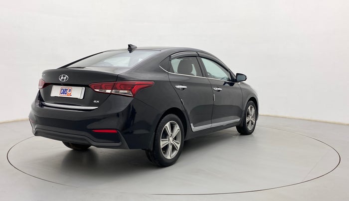 2018 Hyundai Verna 1.6 SX (O) CRDI MT, Diesel, Manual, 83,383 km, Right Back Diagonal