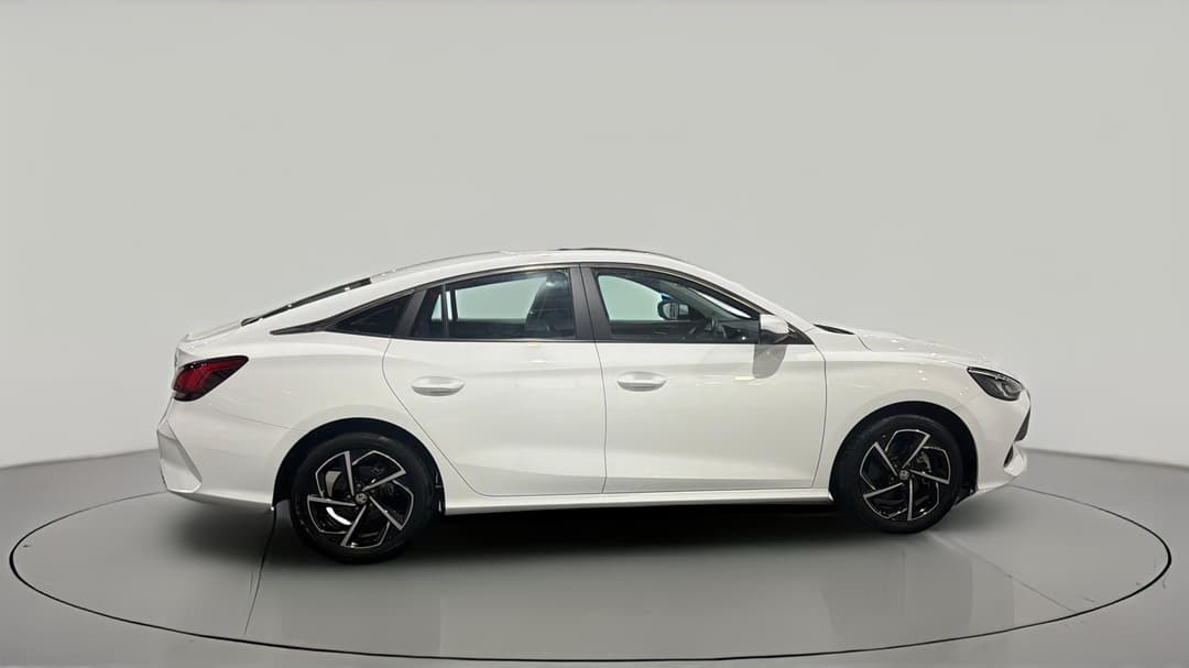 2023 MG Mg5 Essence, Automatic, 25887 km, Right Side View