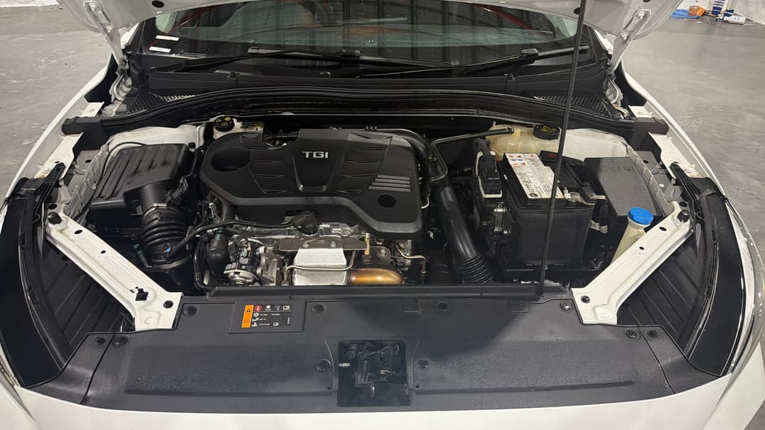 2023 MG Mg5 Essence, Automatic, 25887 km, Open Bonnet (Engine)