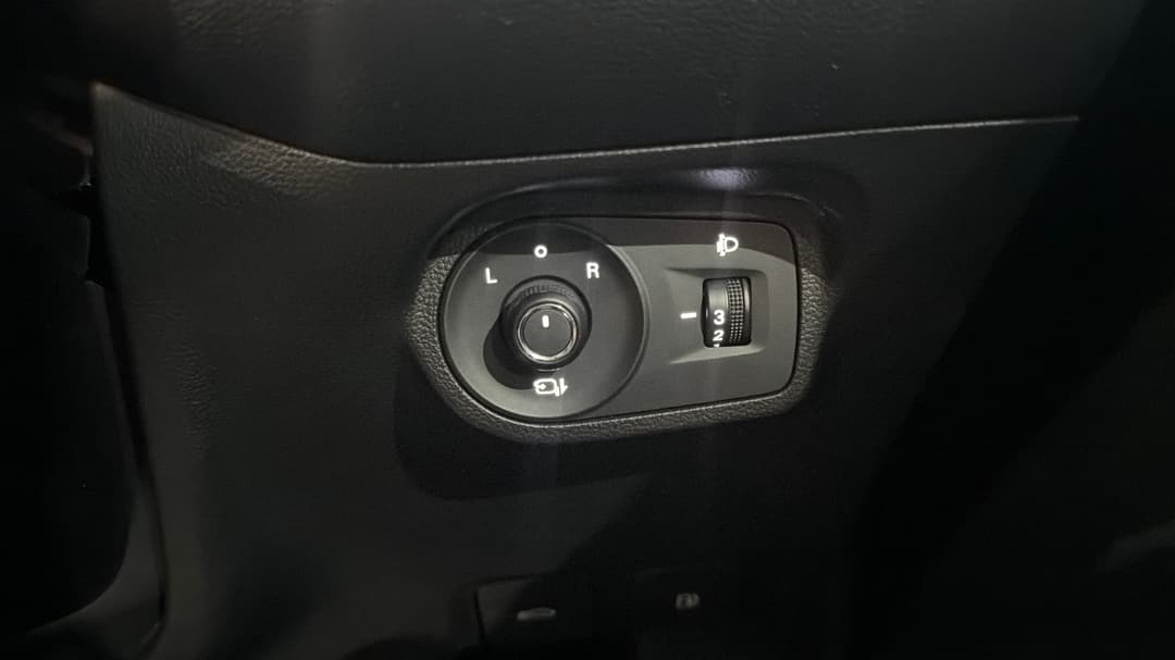 2023 MG Mg5 Essence, Automatic, 25887 km, Utility Switches/Buttons