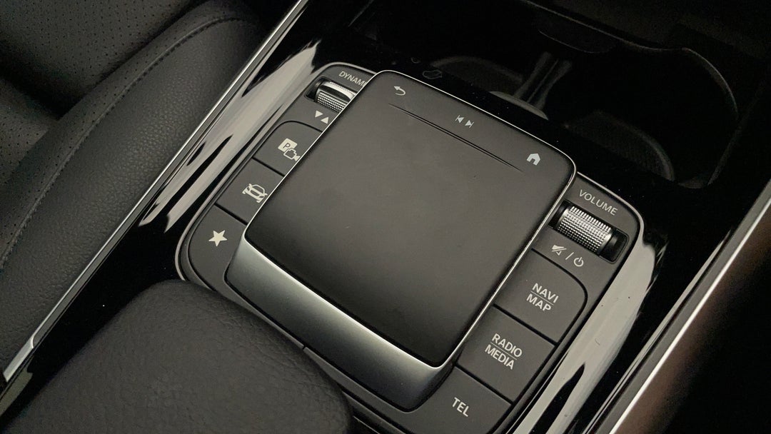 2021 Mercedes-benz Eqa 250, Automatic, 37783 km, Utility Switches/Buttons