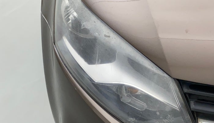 2016 Volkswagen Polo COMFORTLINE 1.2L PETROL, Petrol, Manual, 44,682 km, Right headlight - Faded