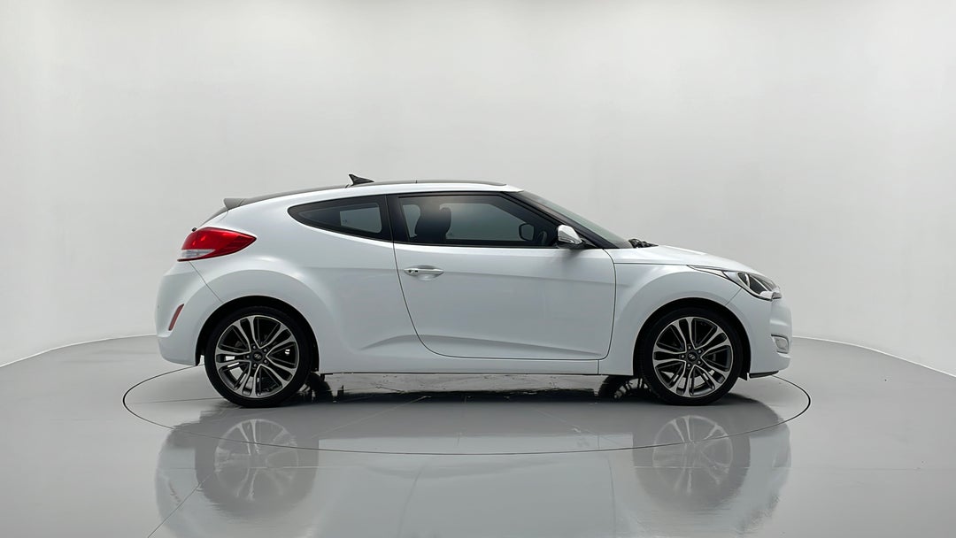 2016 Hyundai Veloster Veloster, Automatic, 58250 km, Right Side View