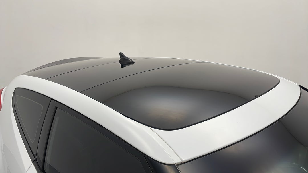 2016 Hyundai Veloster Veloster, Automatic, 58250 km, Roof/Sunroof View