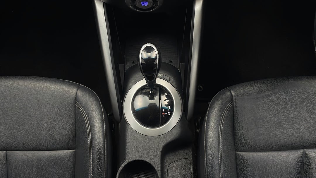 2016 Hyundai Veloster Veloster, Automatic, 58250 km, Gear Lever 